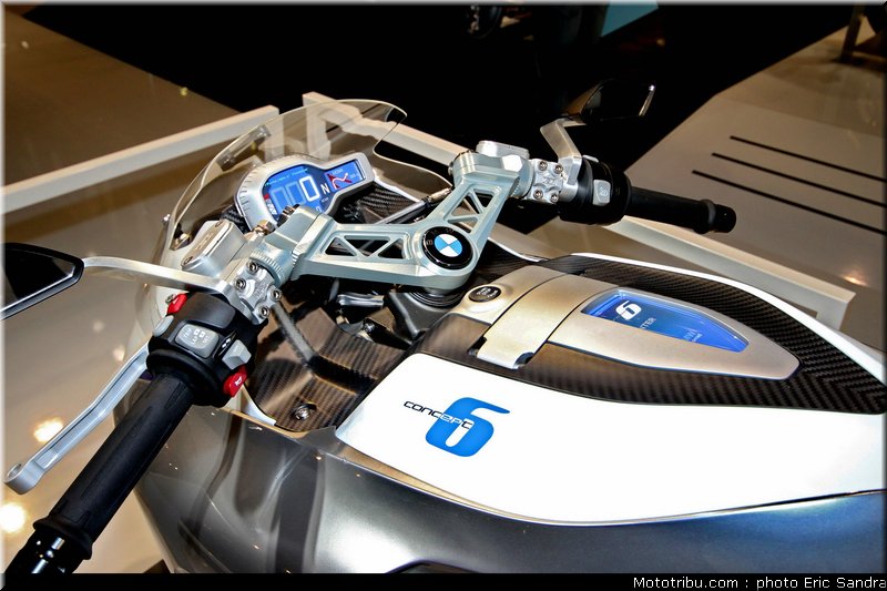 bmw_concept6_3_bruxelles_2010_0016
