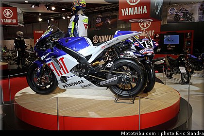 yamaha_m1_rossi_motogp_1_bruxelles_2010_0161.jpg