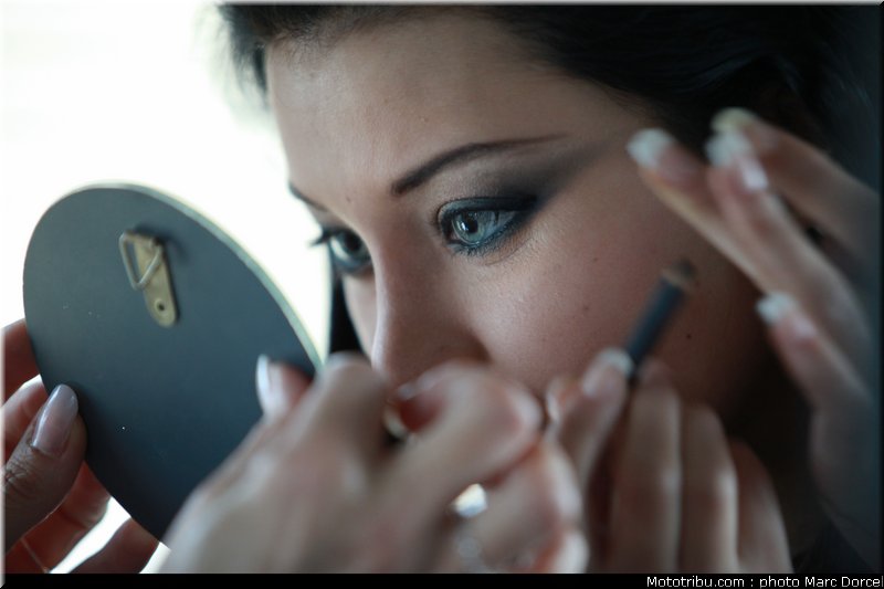 0019_makingof_anna_polina_hugo_payen_dakar_2012_004