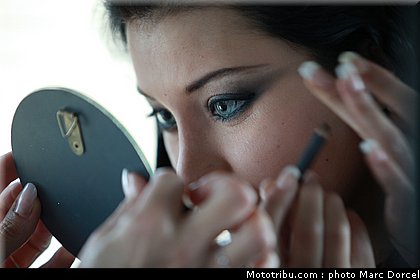 0019_makingof_anna_polina_hugo_payen_dakar_2012_004.jpg
