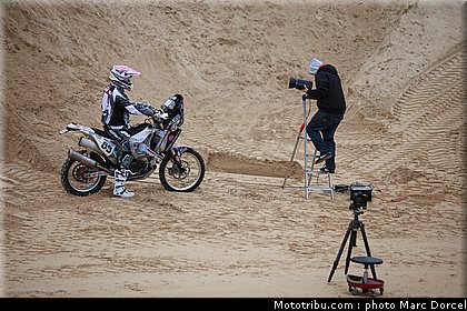 0025_makingof_anna_polina_hugo_payen_dakar_2012_010.jpg