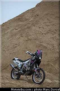 0029_makingof_anna_polina_hugo_payen_dakar_2012_014.jpg