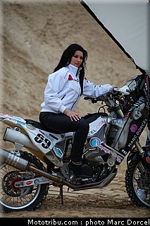 0045_makingof_anna_polina_hugo_payen_dakar_2012_030.jpg