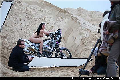 0076_makingof_anna_polina_hugo_payen_dakar_2012_061.jpg
