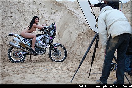0077_makingof_anna_polina_hugo_payen_dakar_2012_062.jpg