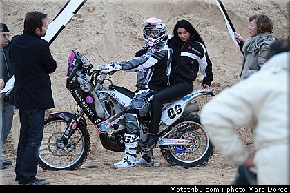0082_makingof_anna_polina_hugo_payen_dakar_2012_067.jpg