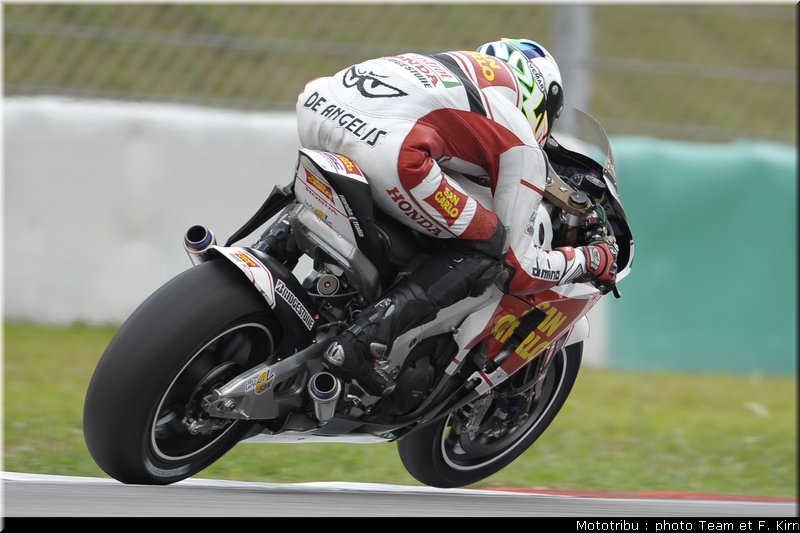 motogp_deangelis_09