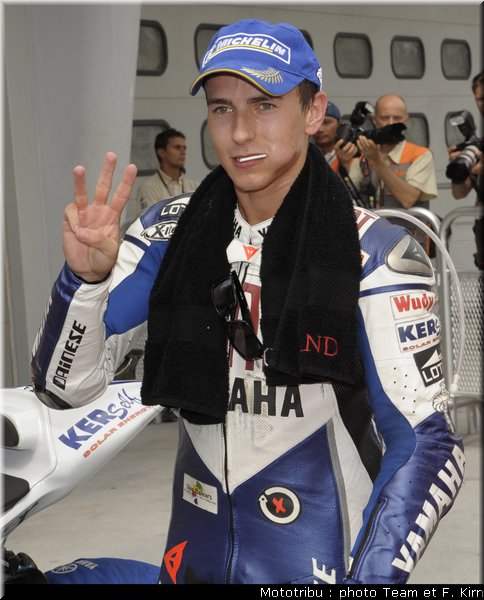 motogp_lorenzo_14