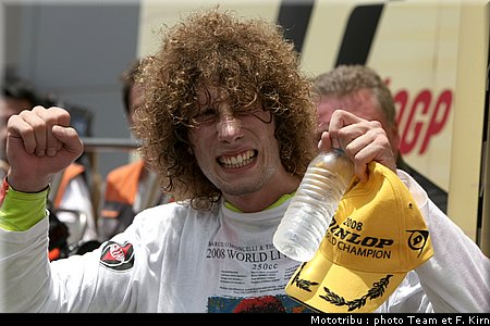 250_simoncelli_06.jpg