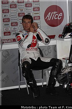 motogp_guintoli_7.jpg