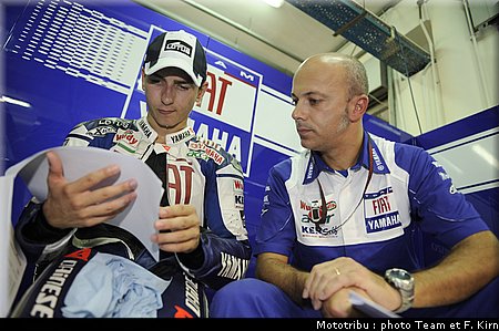 motogp_lorenzo_12.jpg