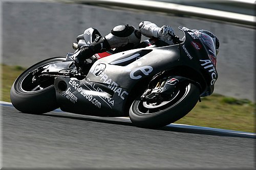0044guintoli001.jpg