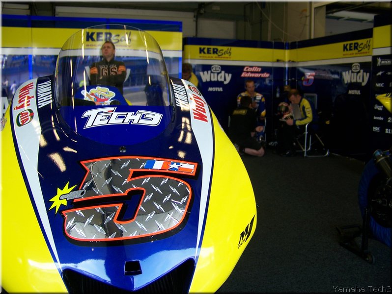 013tech3-edwards-testjerez-2-2008-011