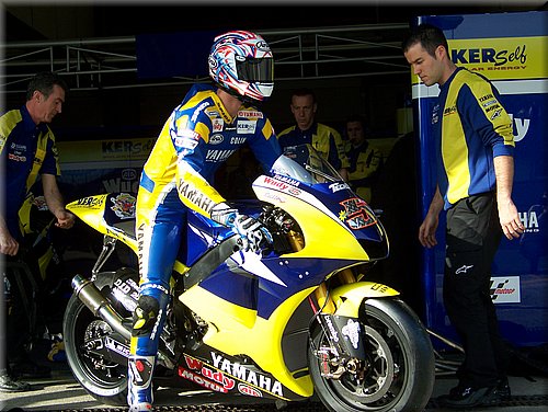 010tech3-edwards-testjerez-2-2008-008.jpg