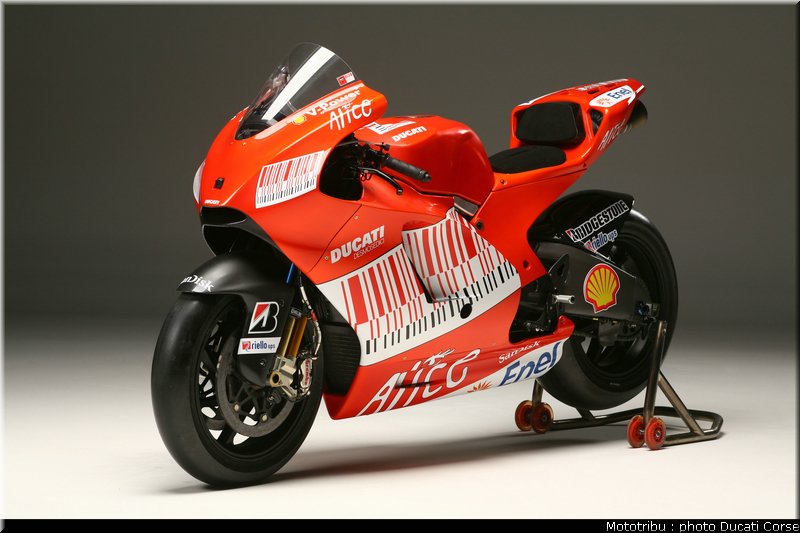 team_ducati2009_004