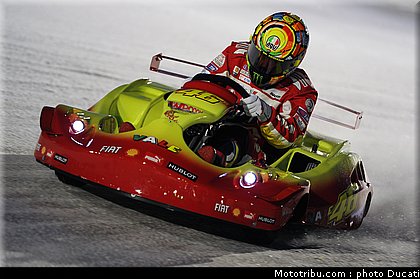 motogp_2012_ducati_vrooom_048.jpg