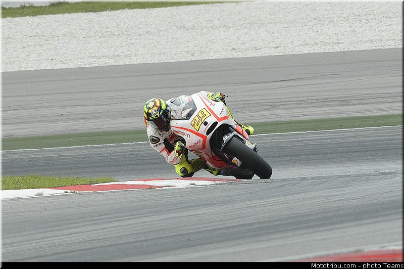 spies_004_motogp_2013_malaisie_sepang_tests