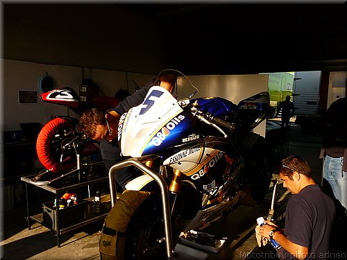 0054-paddock-032.JPG