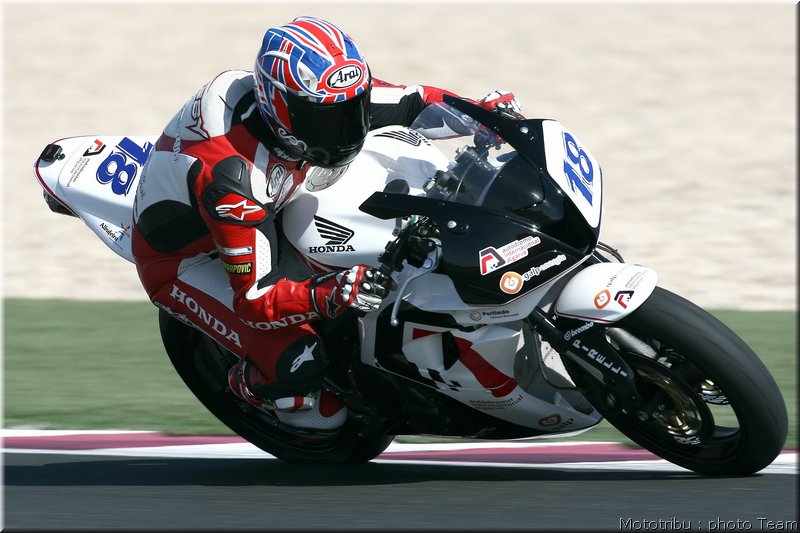 001-jones-qatar2008_1
