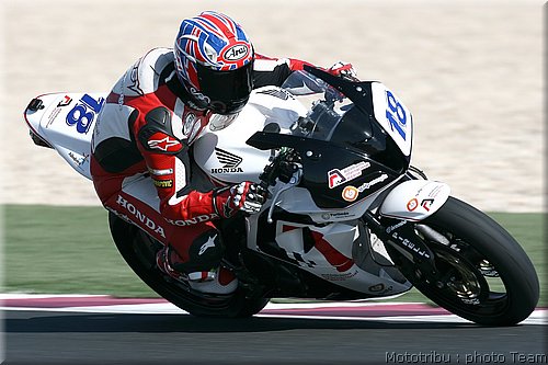 001-jones-qatar2008_1.jpg