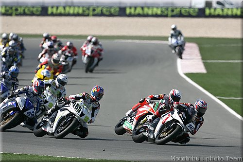 003-jones-qatar2008_3.jpg