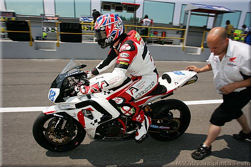 059-jones-sanmarin2008_04.jpg