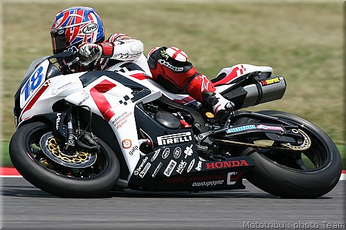060-jones-sanmarin2008_05.jpg