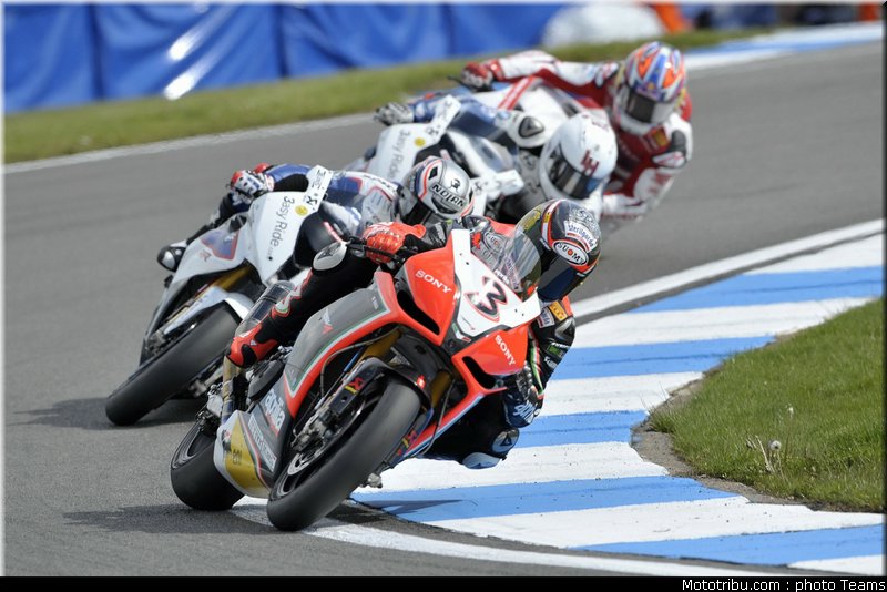 superbike_011_wsbk_2012_angleterre_donington