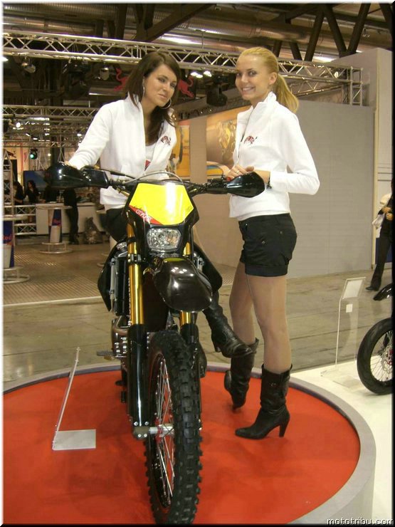MOTO 