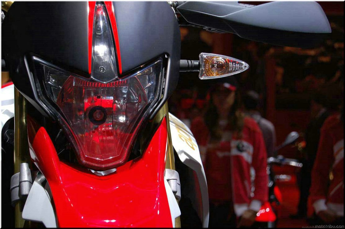 MOTO 