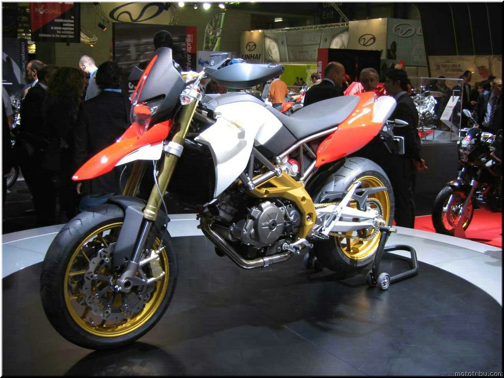 MOTO 