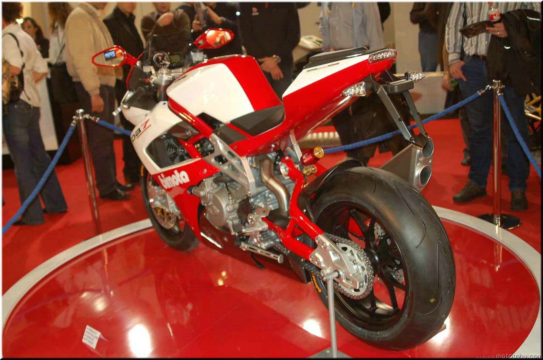 MOTO 