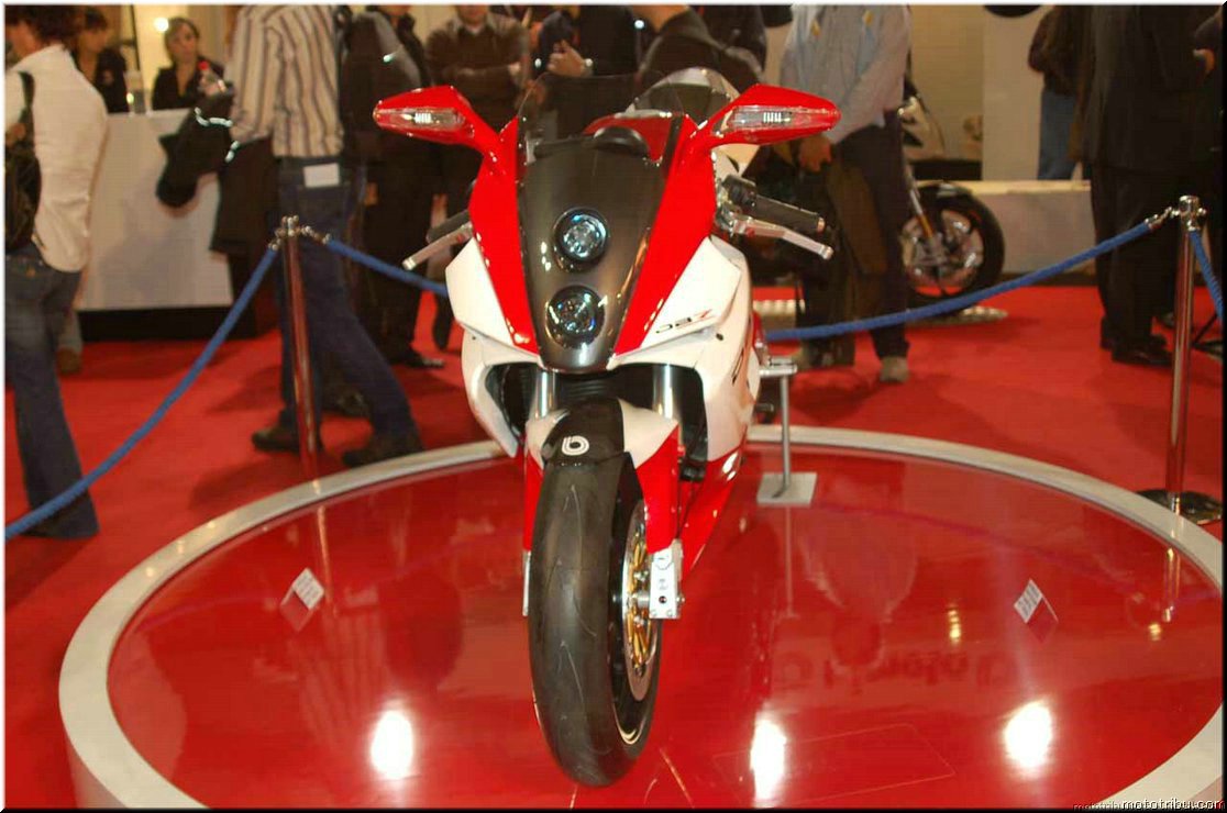 MOTO 