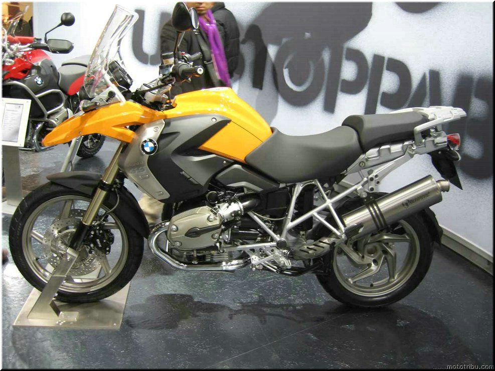 MOTO 