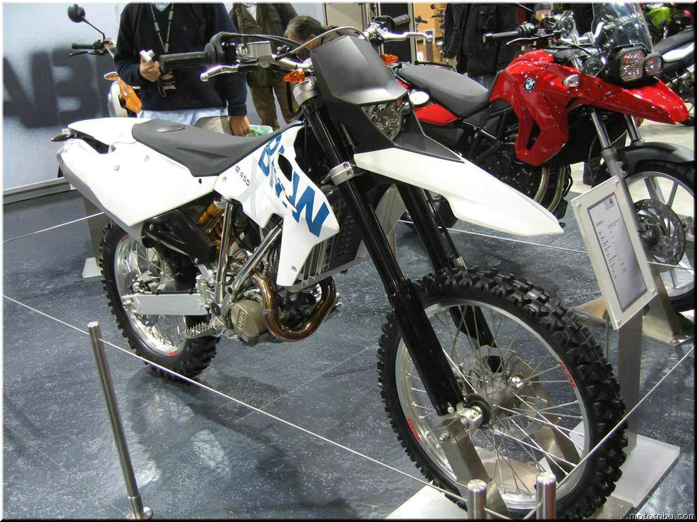 MOTO 