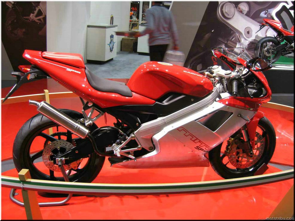 MOTO 