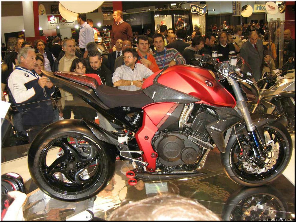 MOTO 