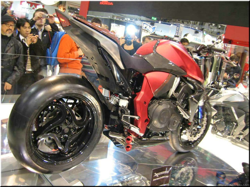 MOTO 