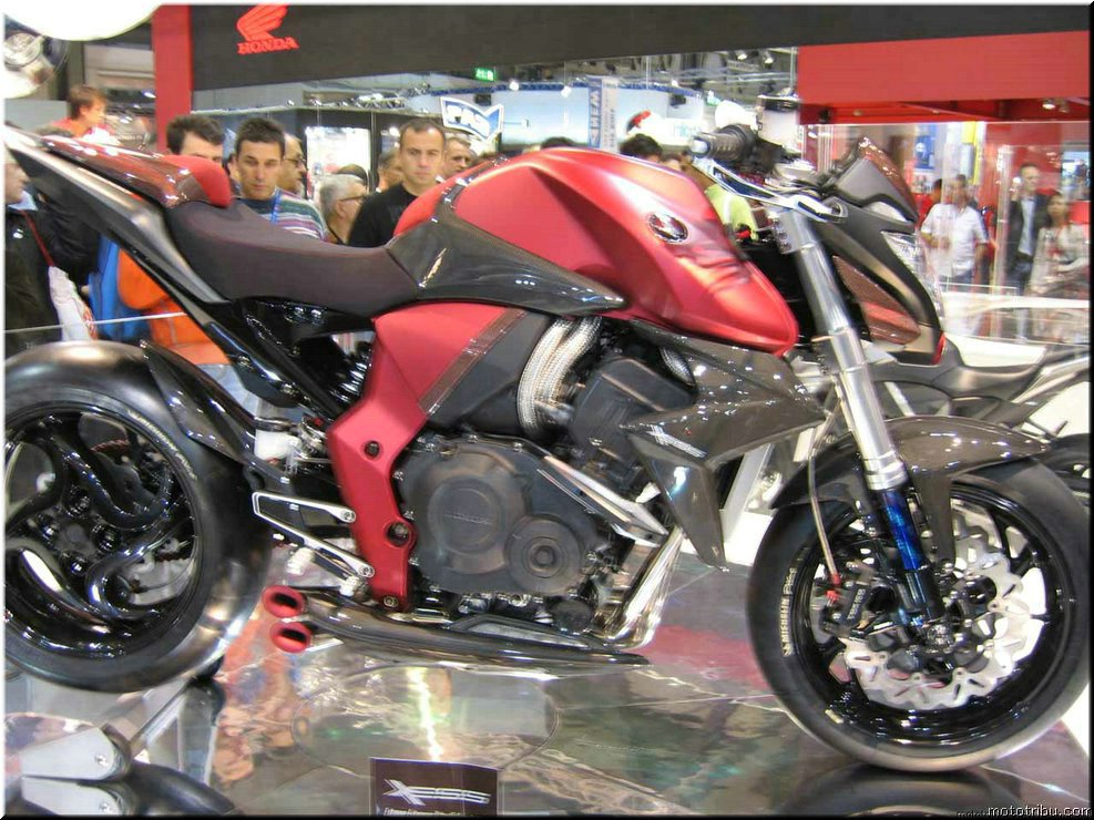 MOTO 