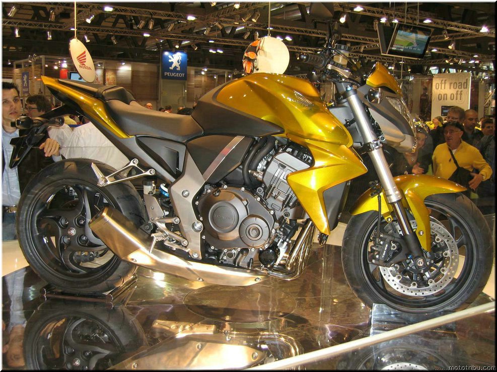 MOTO 