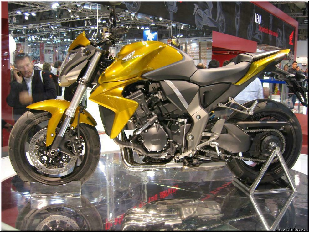MOTO 