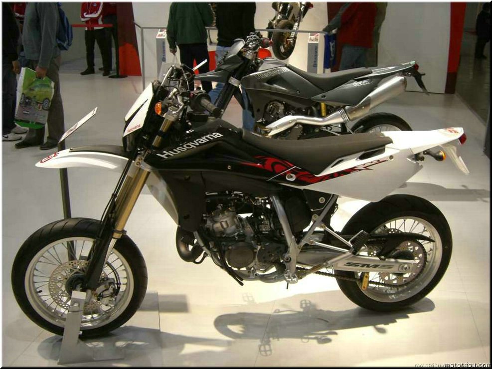 MOTO 