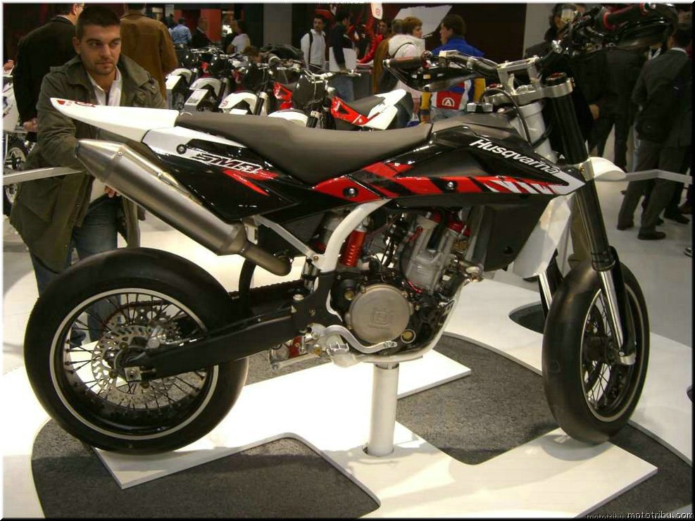 MOTO 