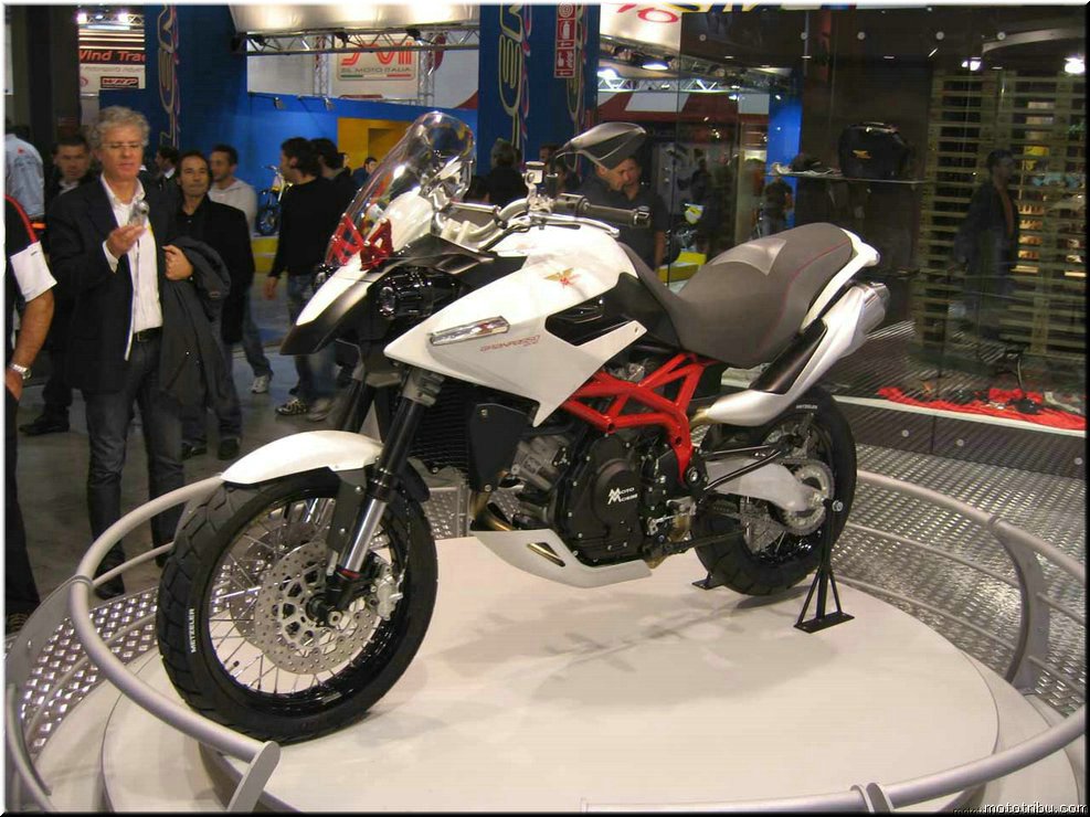 MOTO 
