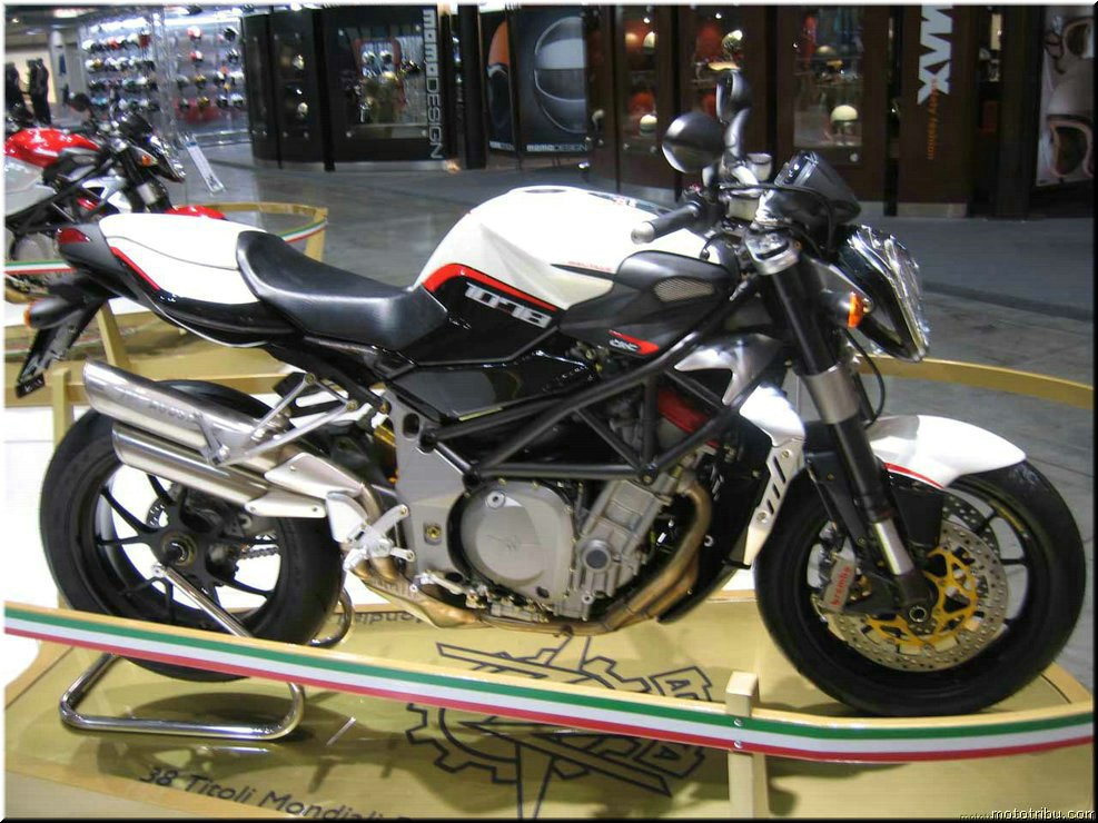 MOTO 
