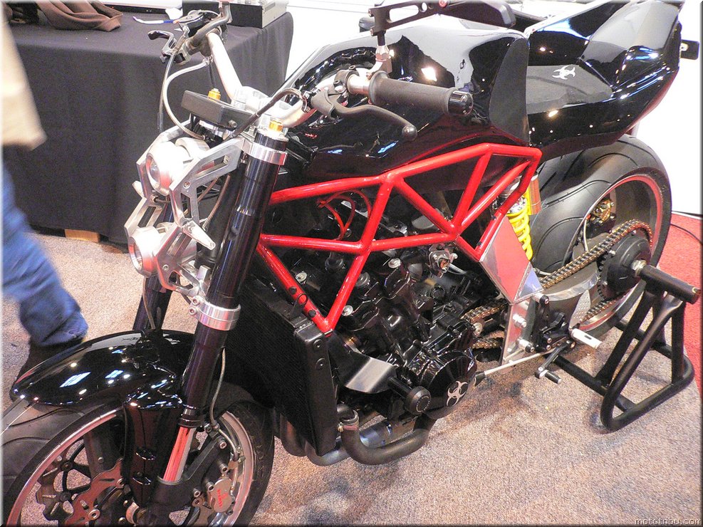 MOTO 