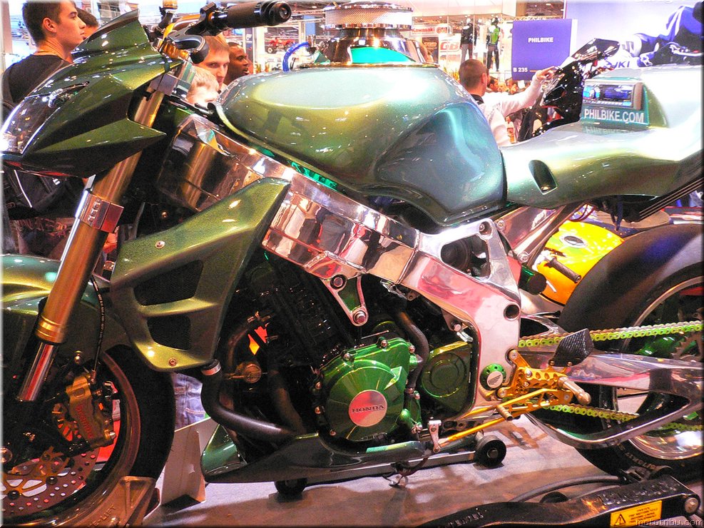 MOTO 