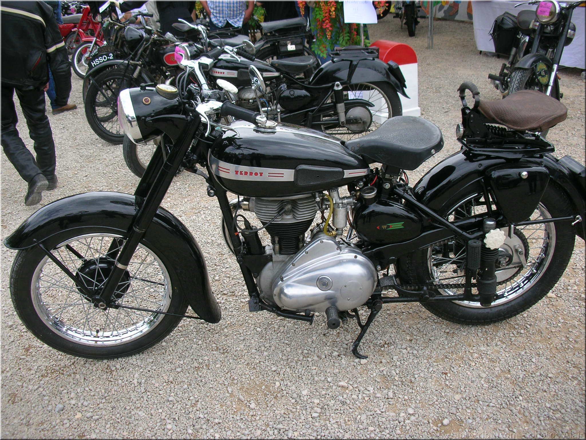 MOTO 