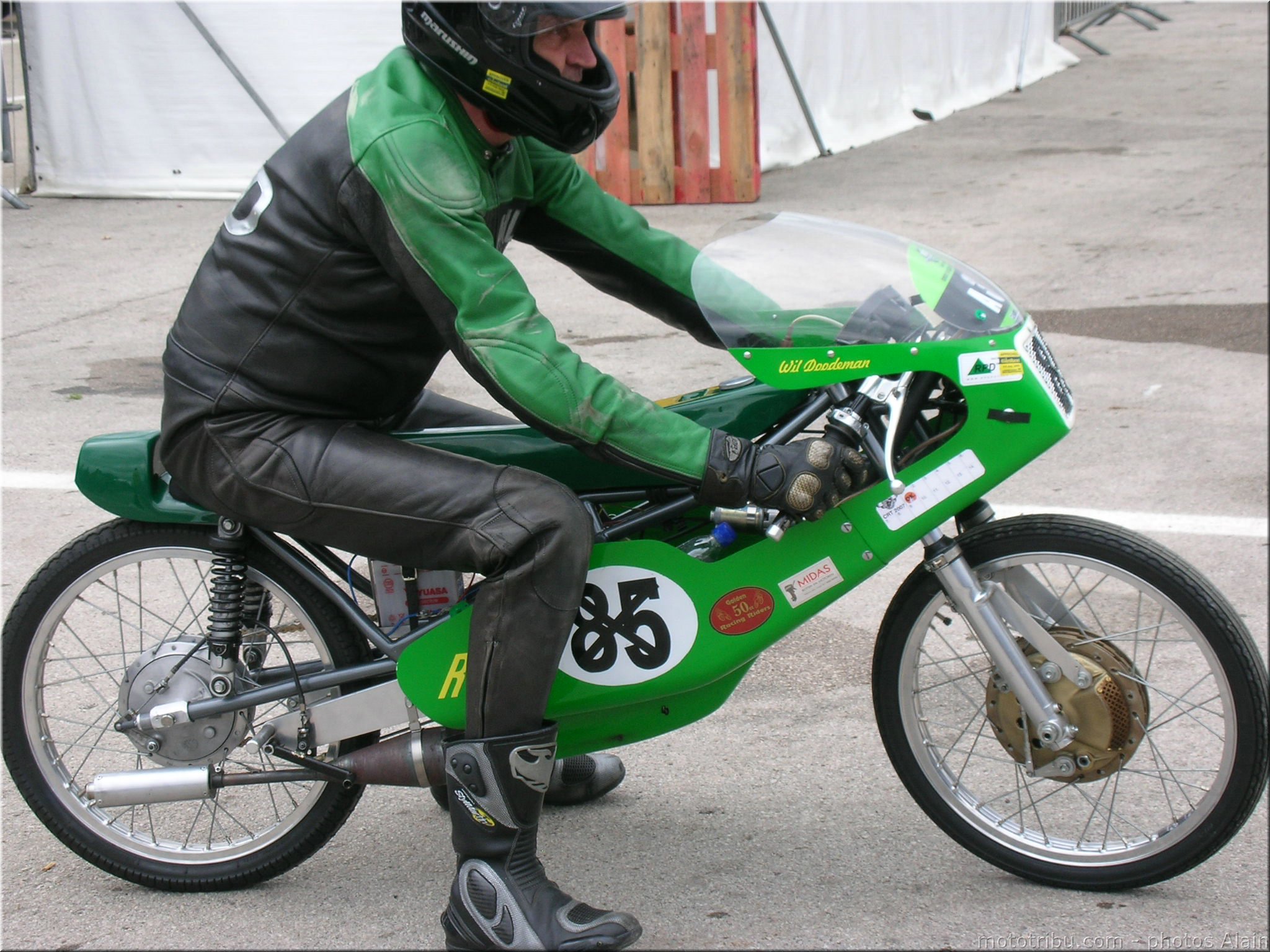MOTO 