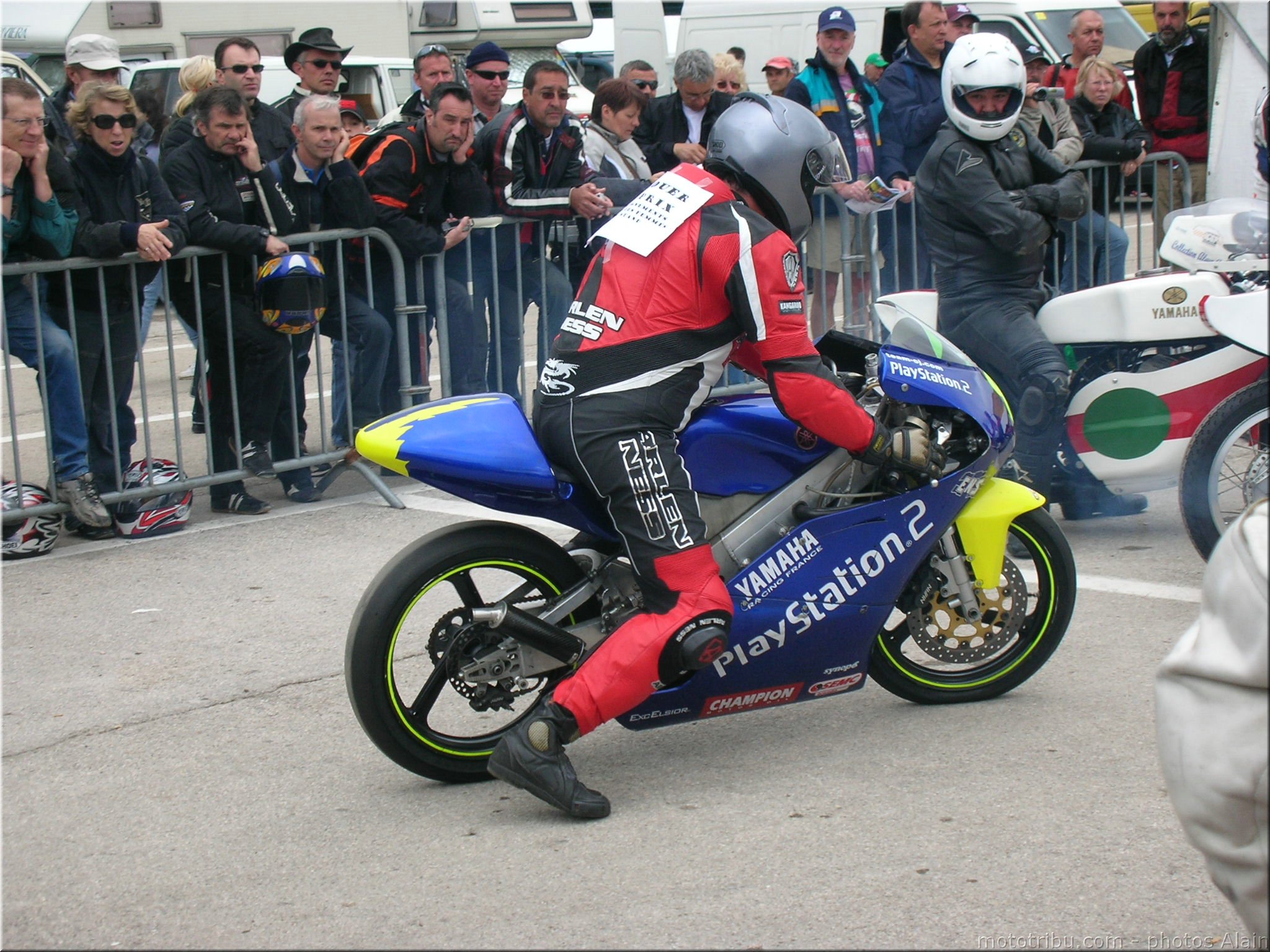 MOTO 